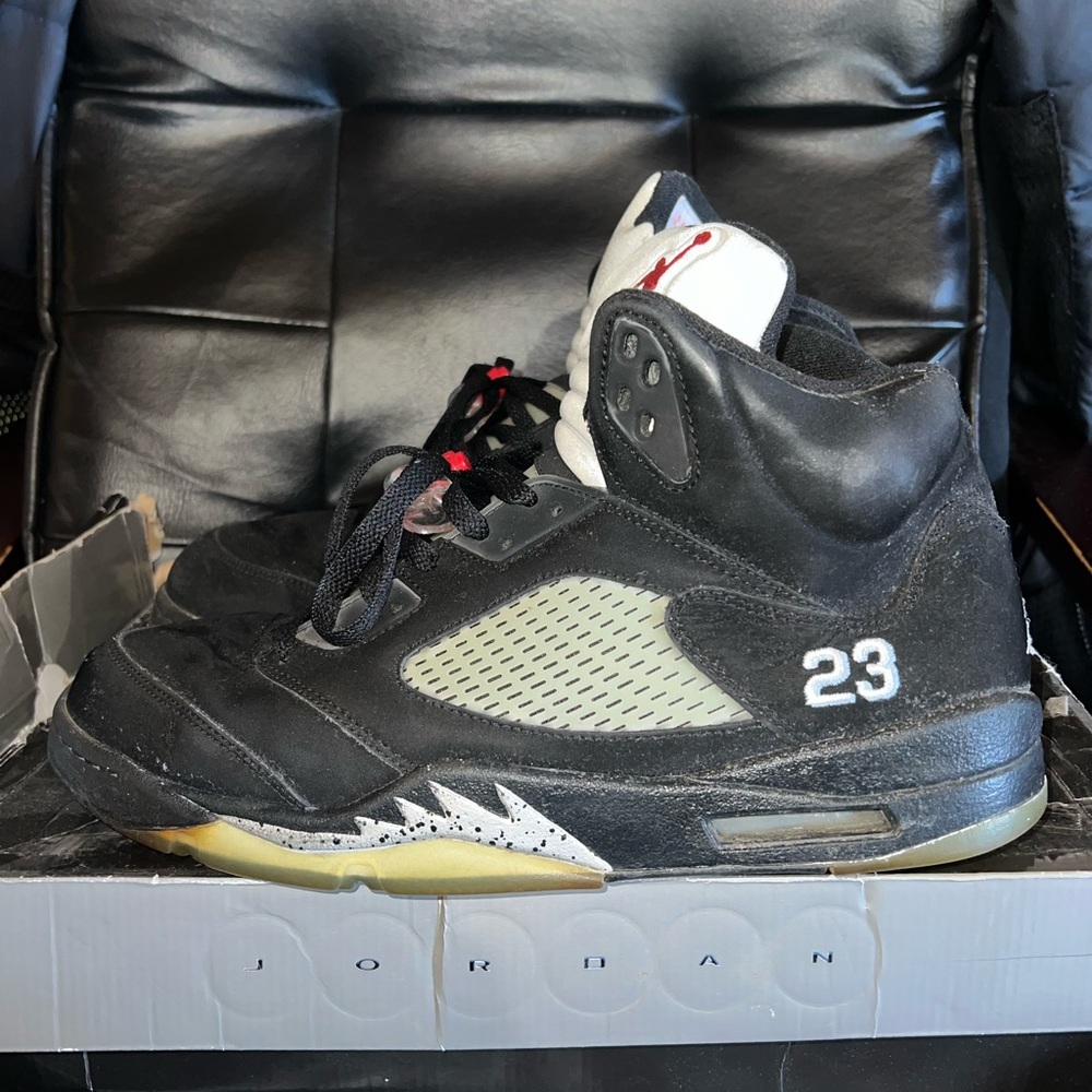 Vintage Jordan 5 Retro Metallic 2011 size 13